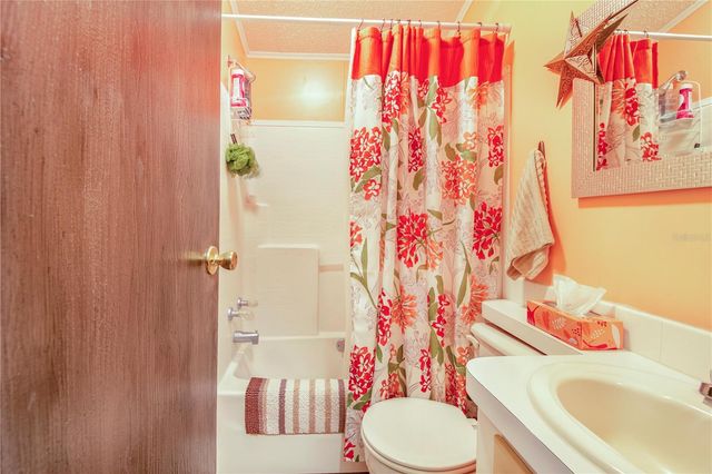 475 PINE LOOP, Frostproof, FL 33843
