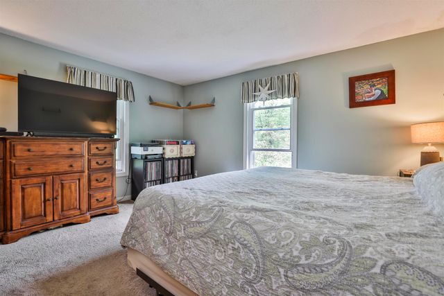 19-32 Kimberly Drive, Merrimack, NH 03054