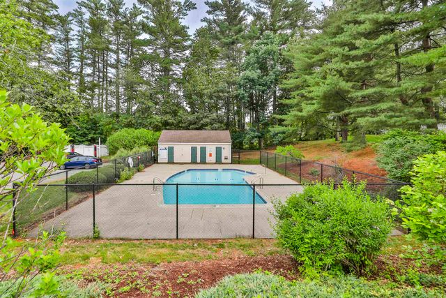 19-32 Kimberly Drive, Merrimack, NH 03054