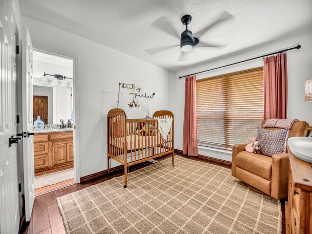 148 Saddle Brook Drive, Hudson Oaks, TX 76087