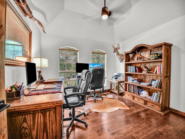 148 Saddle Brook Drive, Hudson Oaks, TX 76087