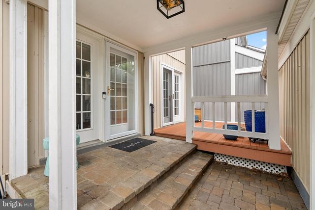 20716 HIGHLAND HALL DR, Montgomery Village, MD 20886