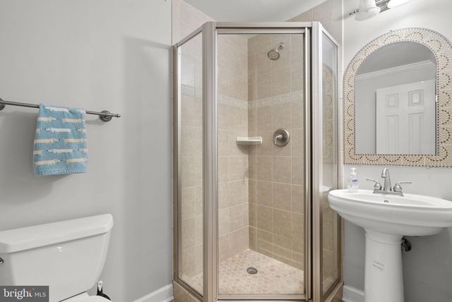 20716 HIGHLAND HALL DR, Montgomery Village, MD 20886