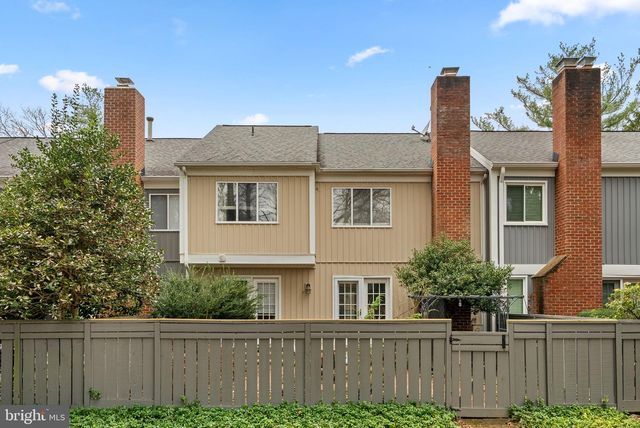 20716 HIGHLAND HALL DR, Montgomery Village, MD 20886