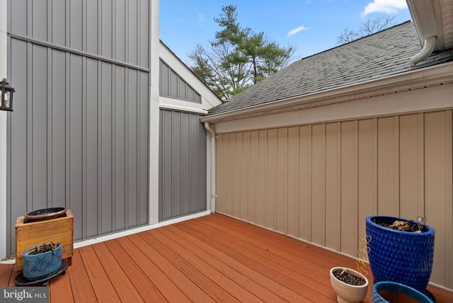 20716 HIGHLAND HALL DR, Montgomery Village, MD 20886