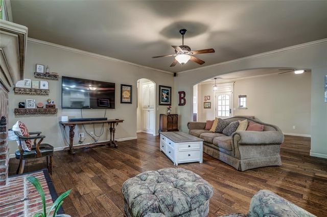 420 Steve Douglas Drive, Edmond, OK 73034