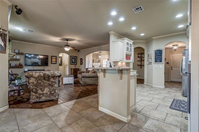 420 Steve Douglas Drive, Edmond, OK 73034