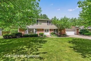 358 Somerset Road, Saginaw Twp, MI 48638