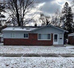 25433 Norfolk Street, Dearborn Heights, MI 48125