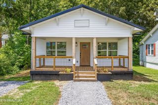 510 Pennsylvania Ave, Etowah, TN 37331