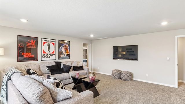 2889 Prairielight Drive, Hiawatha, IA 52233