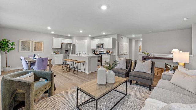 2889 Prairielight Drive, Hiawatha, IA 52233