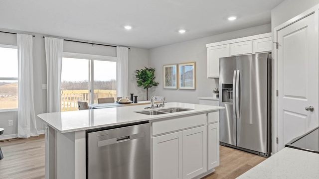 2889 Prairielight Drive, Hiawatha, IA 52233