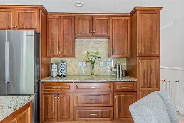 53 Concannon Circle, Weymouth, MA 02188