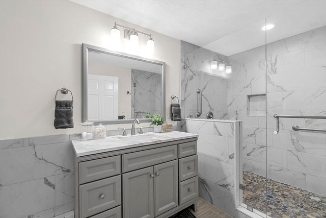 53 Concannon Circle, Weymouth, MA 02188