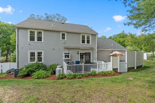 53 Concannon Circle, Weymouth, MA 02188