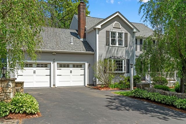 53 Concannon Circle, Weymouth, MA 02188