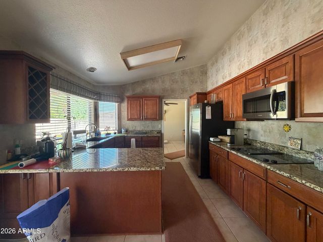 9418 W TONTO Lane, Peoria, AZ 85382
