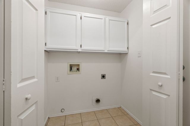 401 Caviness Drive, Grapevine, TX 76051