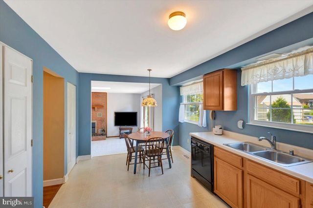 902 MAGNOLIA CT, Westminster, MD 21157