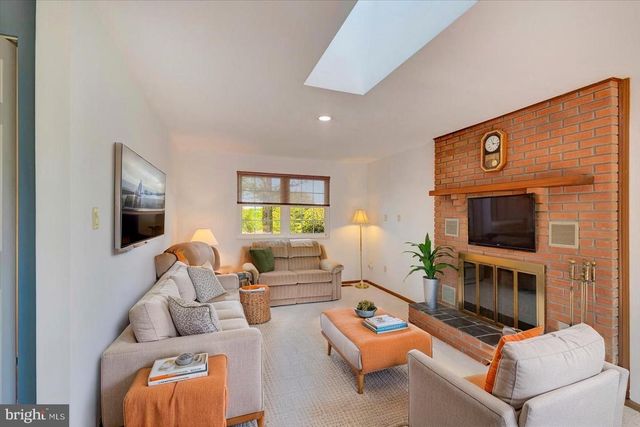 902 MAGNOLIA CT, Westminster, MD 21157
