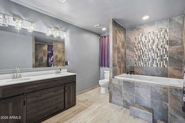 104 W PIEDMONT Road, Phoenix, AZ 85041