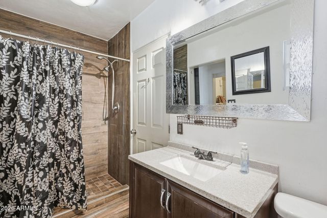 104 W PIEDMONT Road, Phoenix, AZ 85041