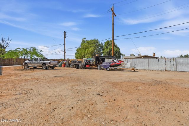 104 W PIEDMONT Road, Phoenix, AZ 85041