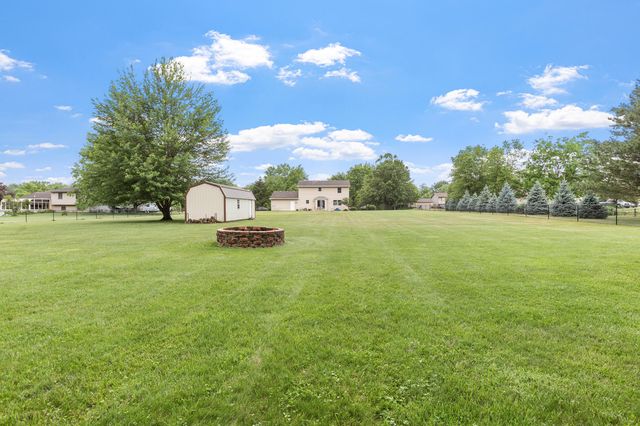 889 Rustic Acres Lane, Hebron, IN 46341
