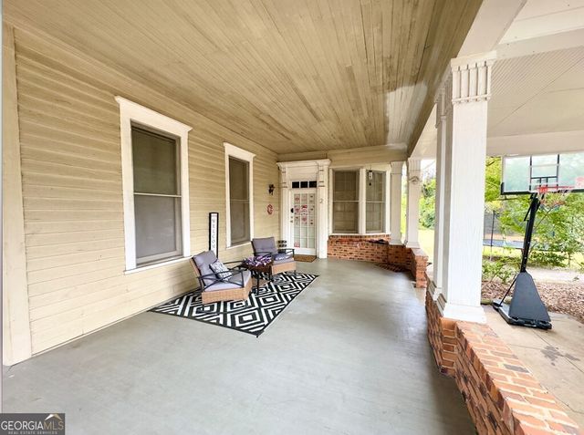 1615 N Patterson Street, Valdosta, GA 31601