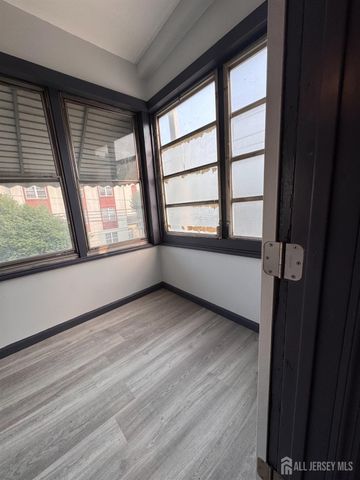 211 N 13th Street 2, Newark, NJ 07107