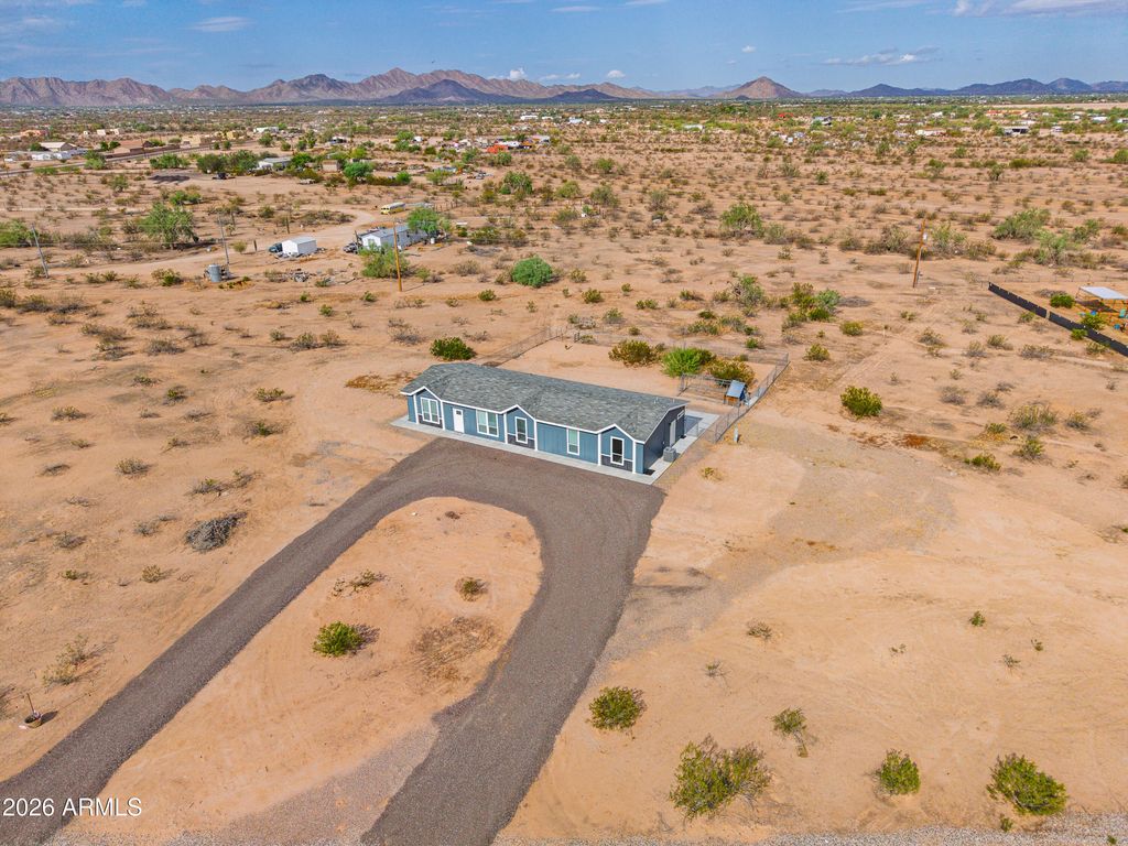 2230 N SUMMERS Lane, Maricopa, AZ 85139 — photo 3
