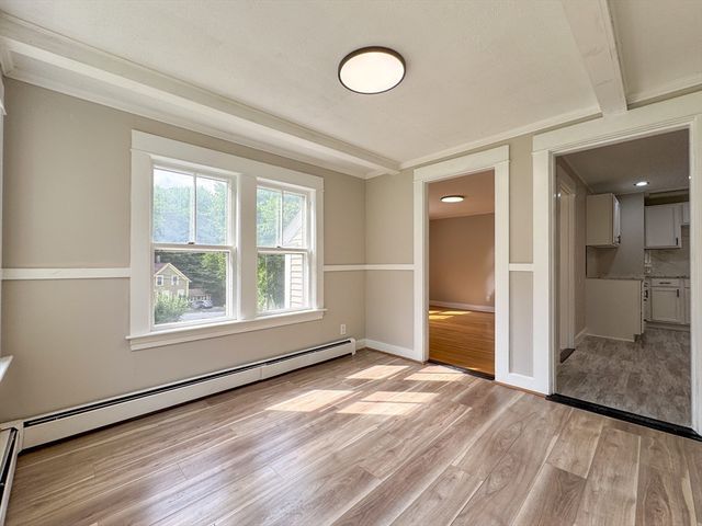 198 School St N, Barre, MA 01005