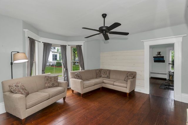 20 Worcester St, Grafton, MA 01519