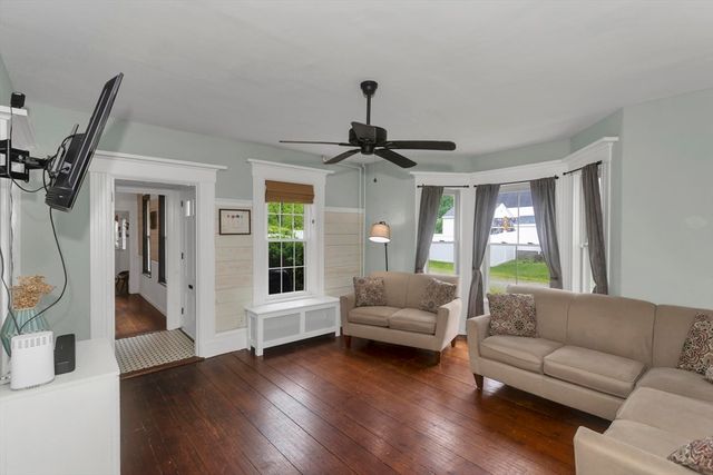 20 Worcester St, Grafton, MA 01519