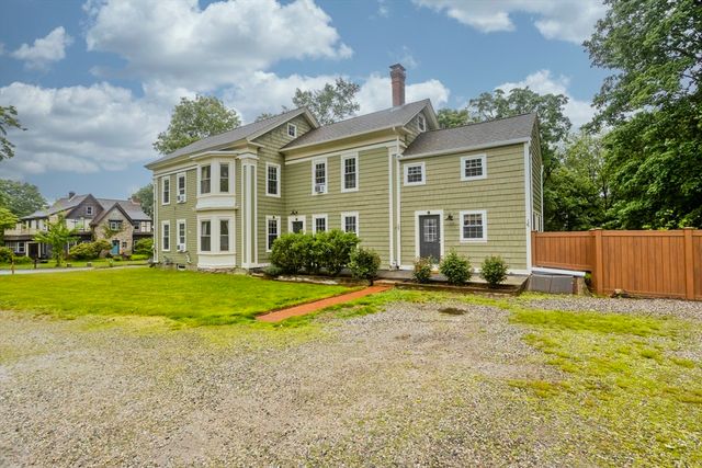 20 Worcester St, Grafton, MA 01519