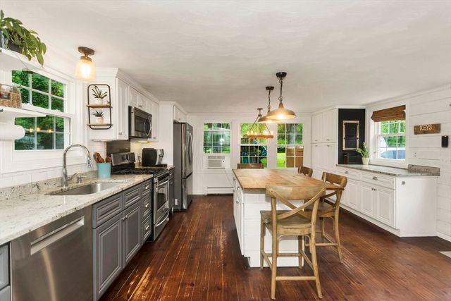 20 Worcester St, Grafton, MA 01519