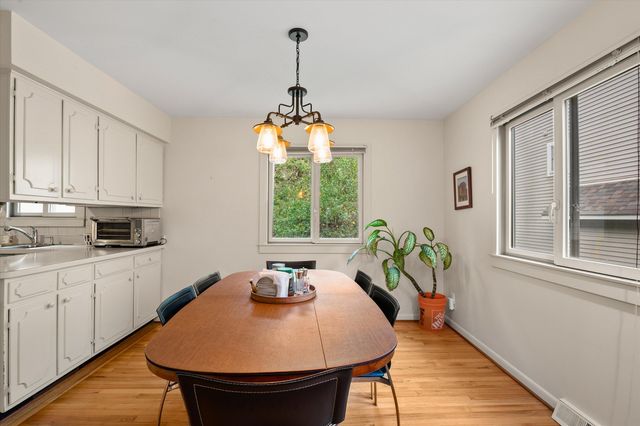 2630 Kimberley Road, Ann Arbor, MI 48104