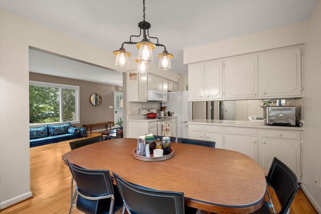 2630 Kimberley Road, Ann Arbor, MI 48104