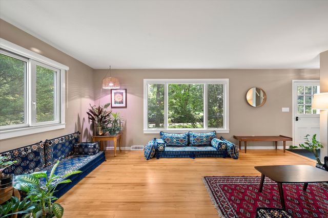 2630 Kimberley Road, Ann Arbor, MI 48104