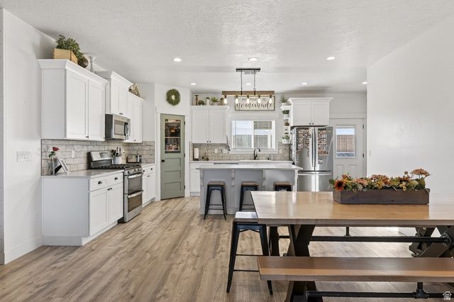 4236 N MAPLE CIR, Enoch, UT 84721