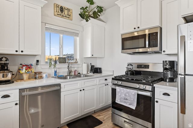 4236 N MAPLE CIR, Enoch, UT 84721