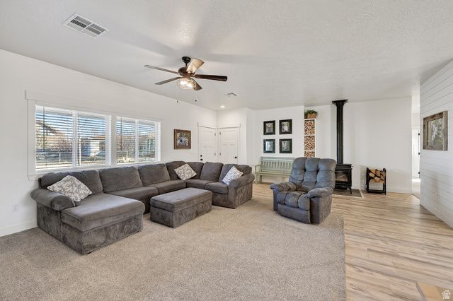 4236 N MAPLE CIR, Enoch, UT 84721