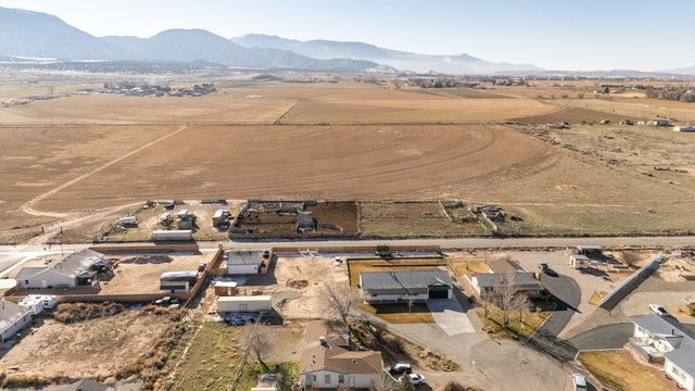 4236 N MAPLE CIR, Enoch, UT 84721