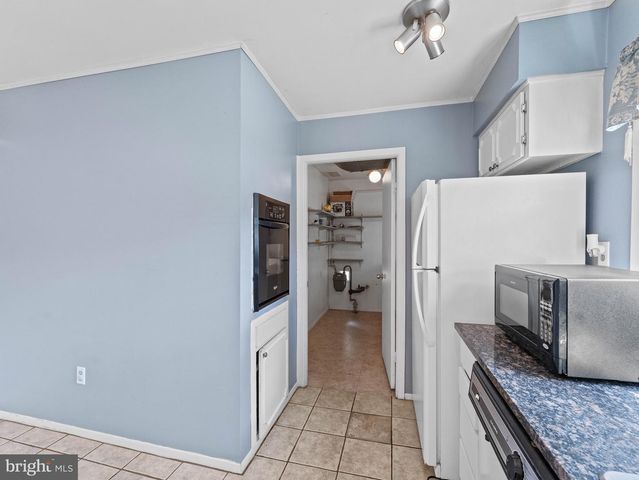 203 EVERGREEN DR, Willingboro, NJ 08046