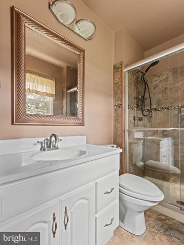 203 EVERGREEN DR, Willingboro, NJ 08046