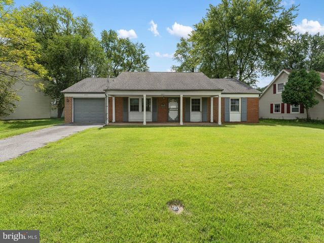 203 EVERGREEN DR, Willingboro, NJ 08046