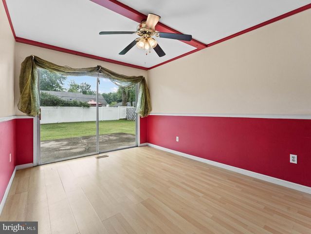 203 EVERGREEN DR, Willingboro, NJ 08046