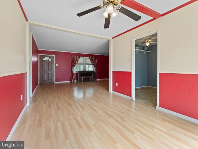 203 EVERGREEN DR, Willingboro, NJ 08046