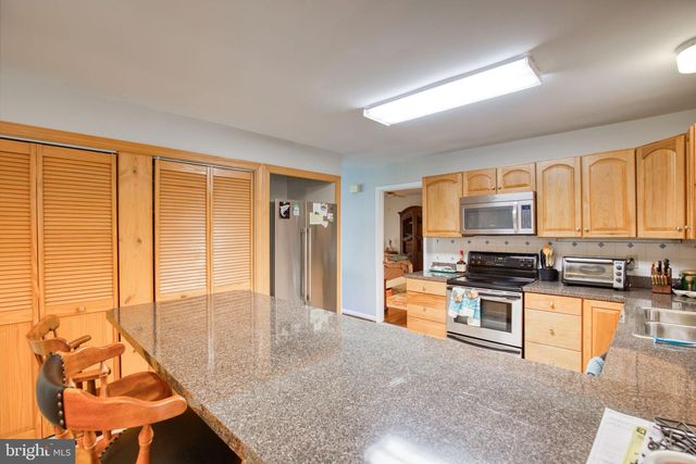 708 MONUMENT DR, Montross, VA 22520